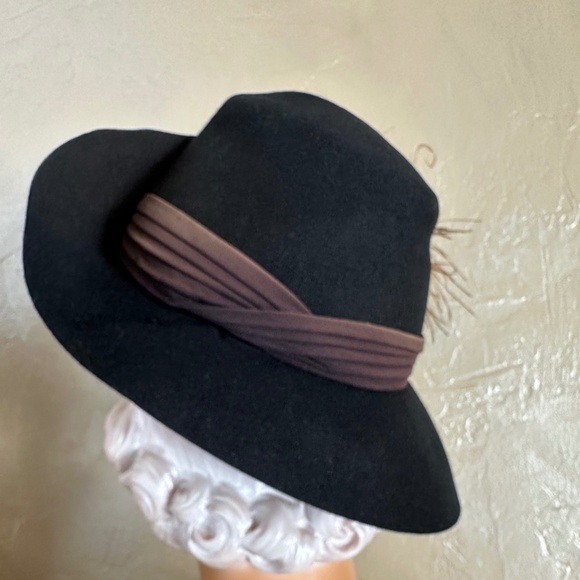 SMART 1940\'s BLACK FELT FEDORA - DRAPED BAND + BROWN CURLED OSTRICH FEATHER main image 10